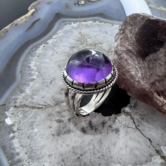 Sterling Southwestern Style Round Amethyst Decorated Ring Size 8.75 For Women - Picture 3 of 10